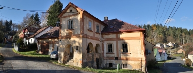 Budova v Michalových Horách.